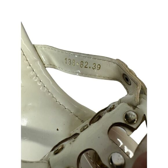 Tory Burch White flats with Silver Logo sz 39 - Picture 3 of 5